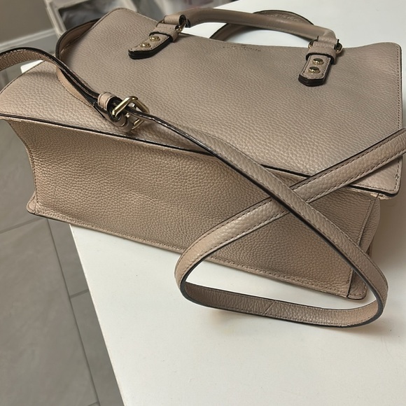Kate Spade Tan Satchel with gold tone accents - Picture 5 of 9
